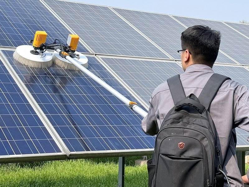 Redefining Handheld Cleaning: How WaterSprayElephant Revolutionizes the PV O&M Experience with Remote Control