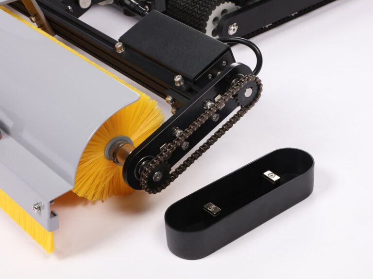 A Revolutionary Shift from Chain Drive to Direct Drive: How WaterSprayElephant Redefines the Reliability of Handheld PV Cleaning Brushes with Built-in Motor Technology
