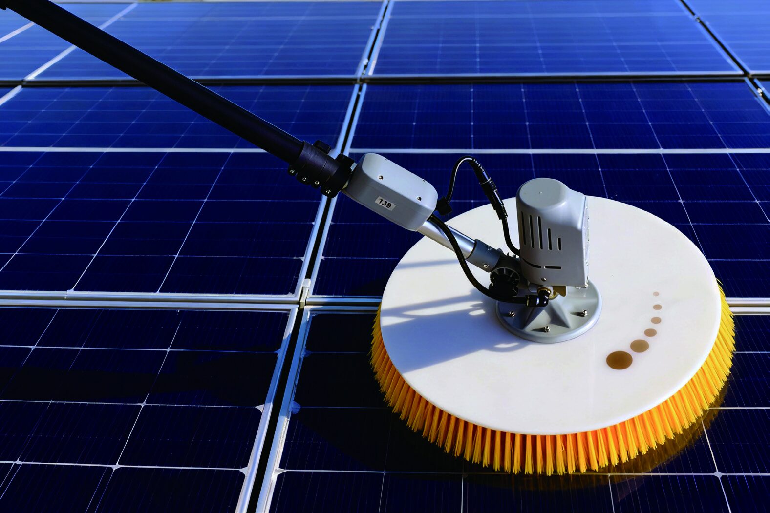 How to Clean Solar Panels Without Damaging Them