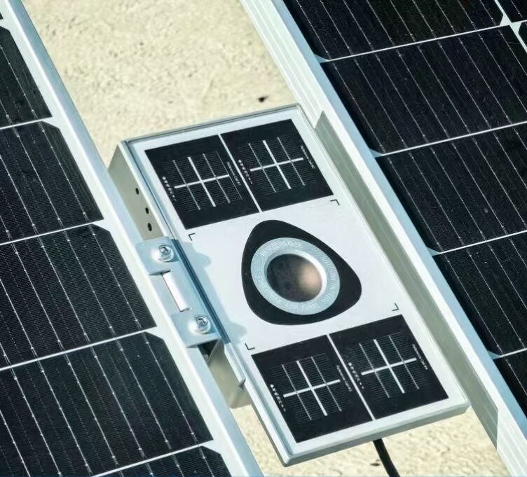 WSE-A60 soiling sensor mounted beside PV modules